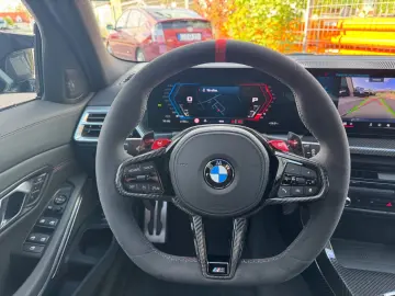 BMW M3 Touring CS RACING-GREEN CARBON ONSTOCK SCHALE
