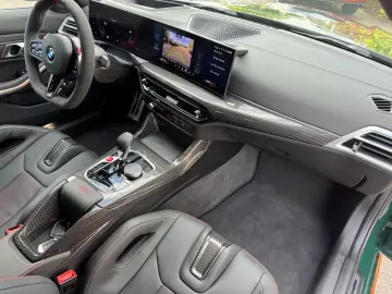 BMW M3 Touring CS RACING-GREEN CARBON ONSTOCK SCHALE