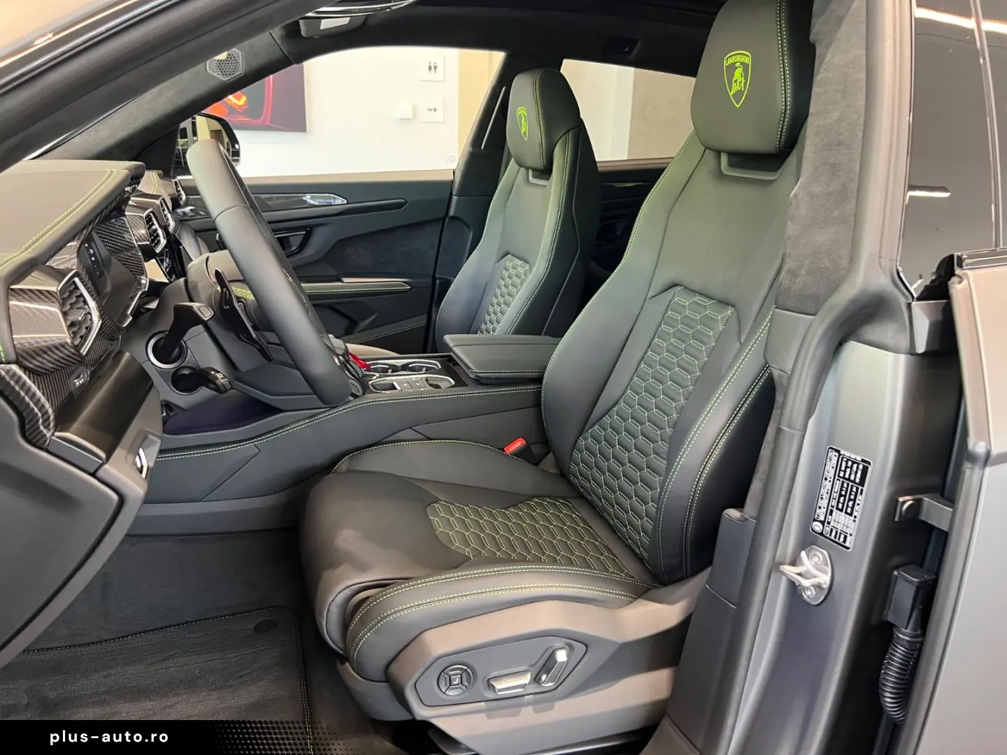 LAMBORGHINI Urus S Pano Massage 23´ Carbon B&O
