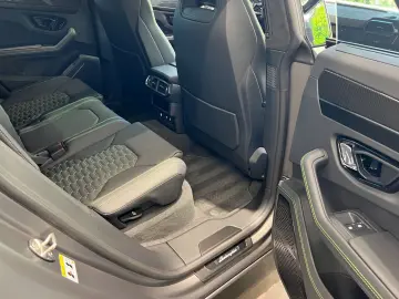 LAMBORGHINI Urus S Pano Massage 23´ Carbon B&O