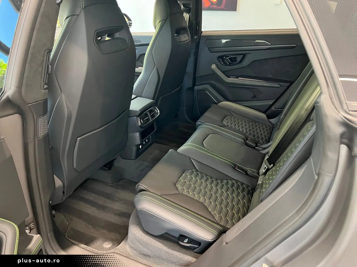 LAMBORGHINI Urus S Pano Massage 23´ Carbon B&O
