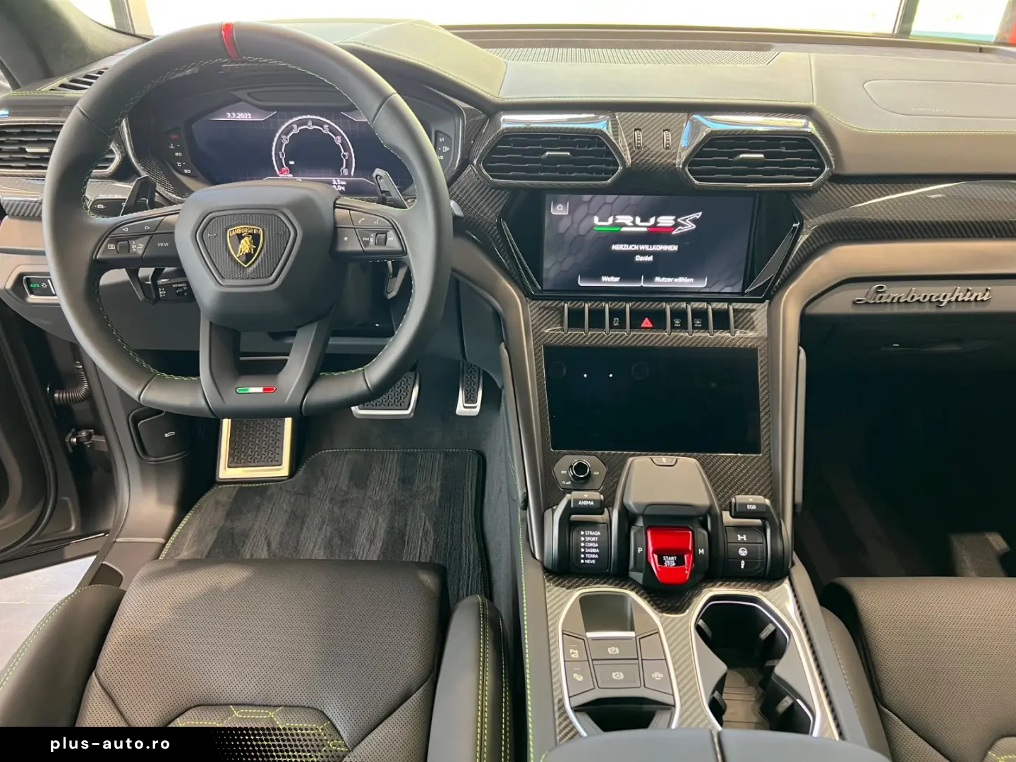 LAMBORGHINI Urus S Pano Massage 23´ Carbon B&O