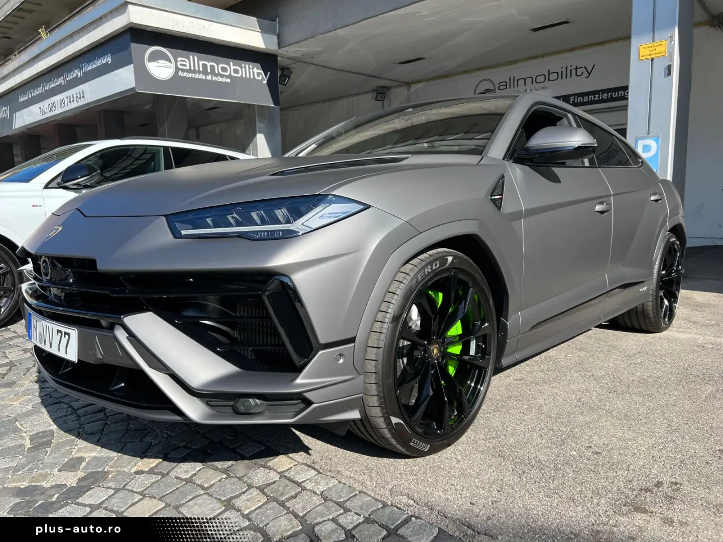 LAMBORGHINI Urus S Pano Massage 23´ Carbon B&O