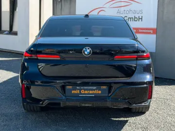 BMW 740d L xDrive M 1Hand SHZ VOLL
