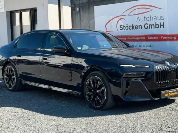 BMW 740d L xDrive M 1Hand SHZ VOLL