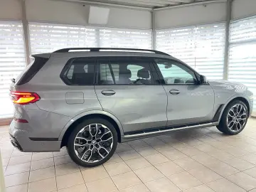 BMW X7 xD40d M Sport Service inkl. 5J. 100.000 km