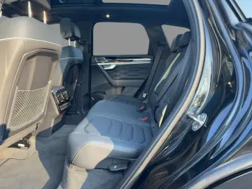 VW Touareg 3.0 TDI DSG  R-Line 4M Panoramadach