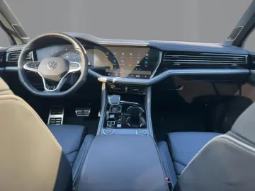 VW Touareg 3.0 TDI DSG  R-Line 4M Panoramadach