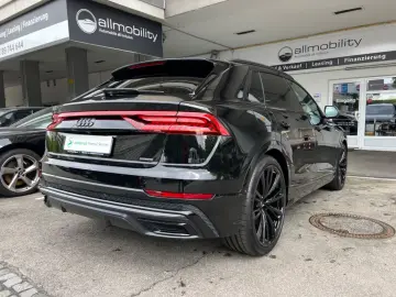 AUDI Q8 50 TDI qu S Line Competition  Pano StHzg B&O