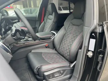 AUDI Q8 50 TDI qu S Line Competition  Pano StHzg B&O