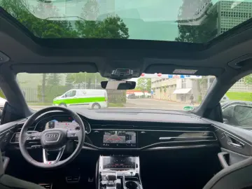 AUDI Q8 50 TDI qu S Line Competition  Pano StHzg B&O