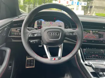 AUDI Q8 50 TDI qu S Line Competition  Pano StHzg B&O