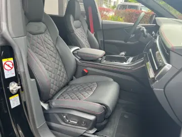 AUDI Q8 50 TDI qu S Line Competition  Pano StHzg B&O