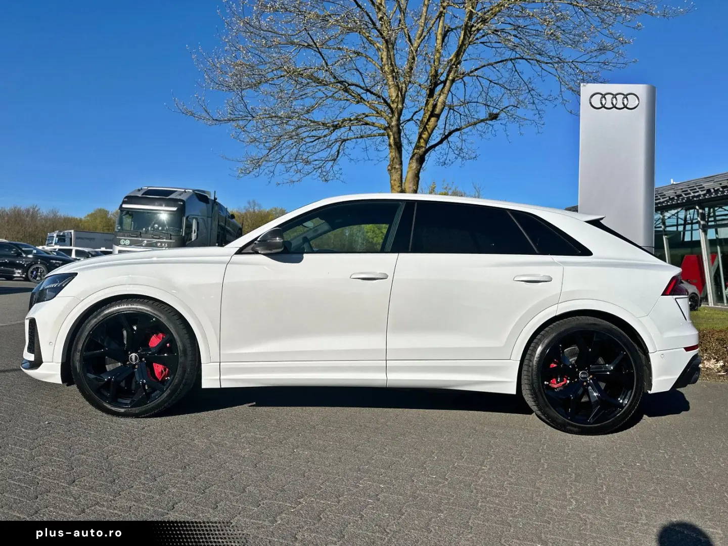 AUDI RSQ8 qu KERAMIK B&OADV. NACHT AHK PANO CARBON