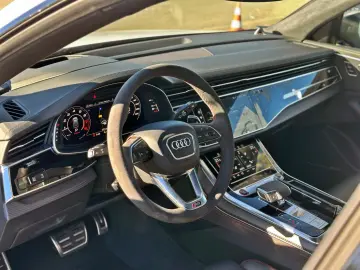 AUDI RSQ8 qu KERAMIK B&OADV. NACHT AHK PANO CARBON