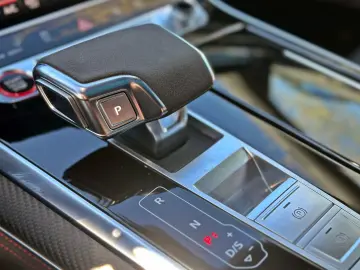 AUDI RSQ8 qu KERAMIK B&OADV. NACHT AHK PANO CARBON