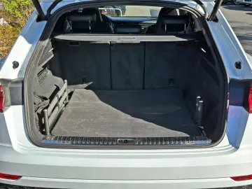 AUDI RSQ8 qu KERAMIK B&OADV. NACHT AHK PANO CARBON