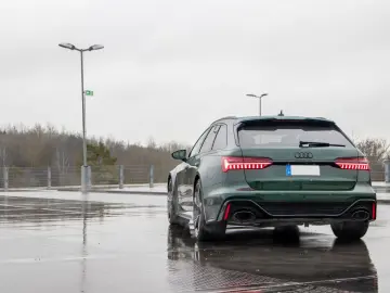 AUDI RS6 LED Head Up Matrix B&O Keramik Nachtsicht 22