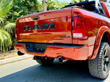 DODGE LPG V8 4X4 SPORT AHK ROLLBAR OFFROAD LIFT GARANT