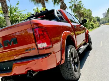 DODGE LPG V8 4X4 SPORT AHK ROLLBAR OFFROAD LIFT GARANT