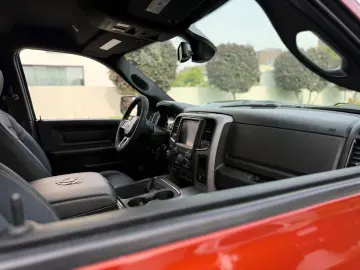 DODGE LPG V8 4X4 SPORT AHK ROLLBAR OFFROAD LIFT GARANT