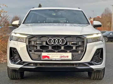 AUDI Q7 55TFSI qu S LINE BLACK HUD PANO AHK 7-SITZER