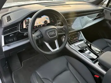 AUDI Q7 55TFSI qu S LINE BLACK HUD PANO AHK 7-SITZER