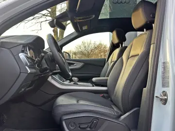 AUDI Q7 55TFSI qu S LINE BLACK HUD PANO AHK 7-SITZER