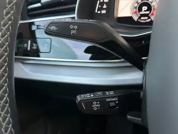 AUDI Q7 55TFSI qu S LINE BLACK HUD PANO AHK 7-SITZER