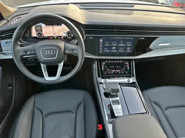 AUDI Q7 55TFSI qu S LINE BLACK HUD PANO AHK 7-SITZER
