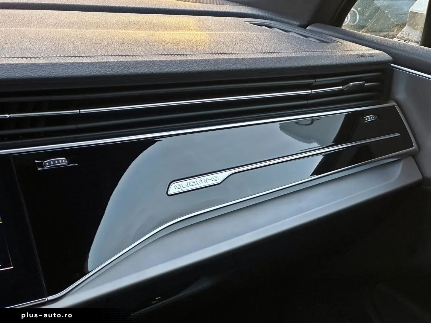 AUDI Q7 55TFSI qu S LINE BLACK HUD PANO AHK 7-SITZER