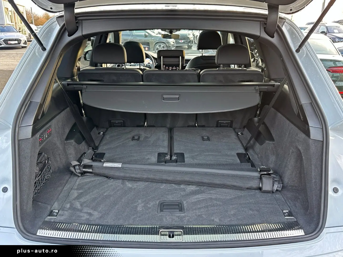 AUDI Q7 55TFSI qu S LINE BLACK HUD PANO AHK 7-SITZER