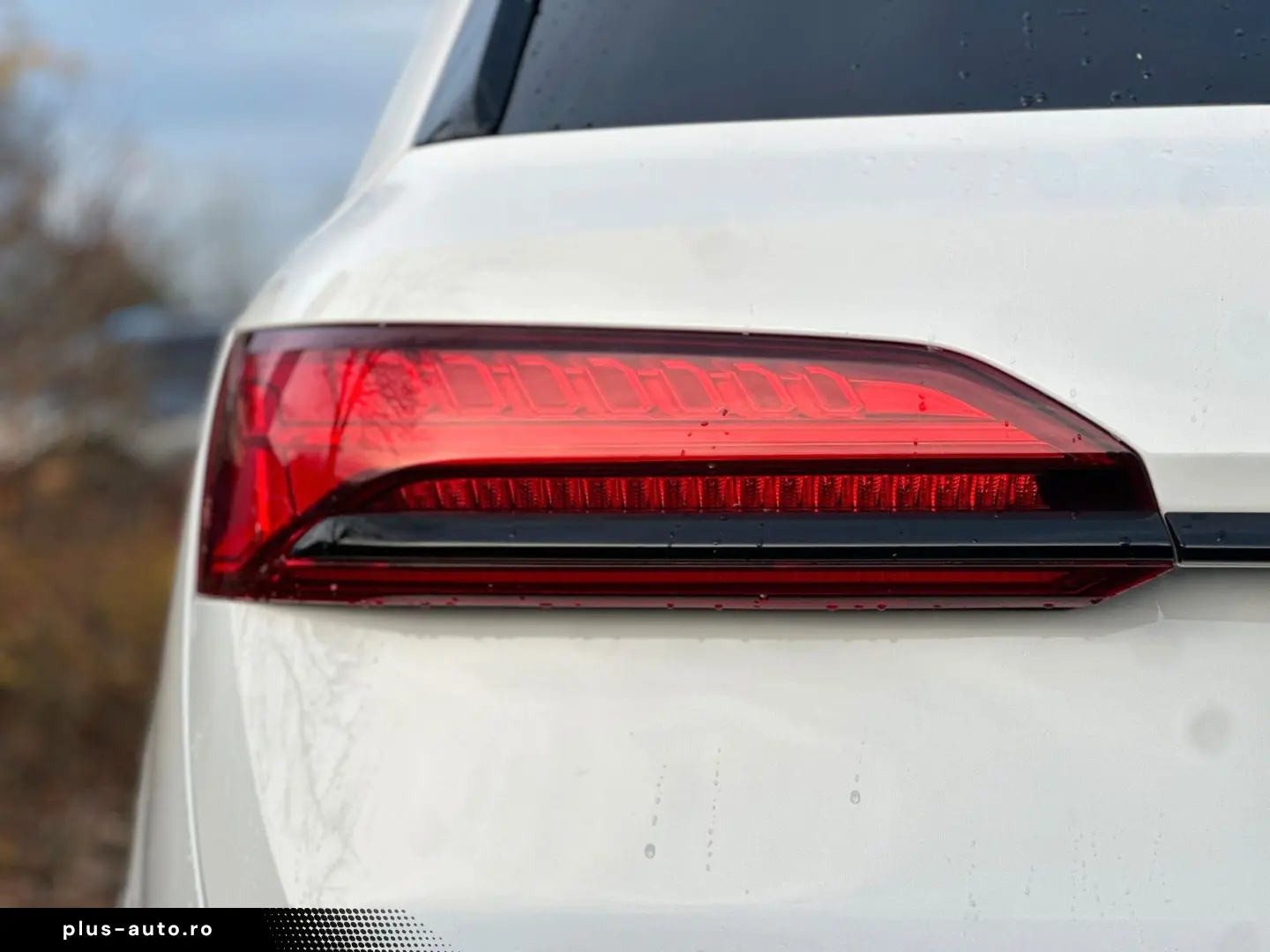 AUDI Q7 55TFSI qu S LINE BLACK HUD PANO AHK 7-SITZER