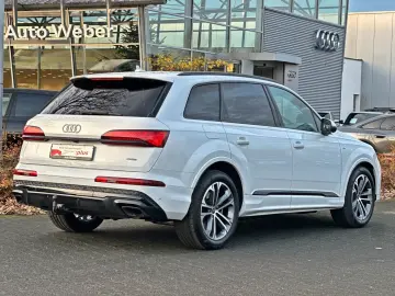 AUDI Q7 55TFSI qu S LINE BLACK HUD PANO AHK 7-SITZER