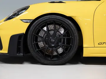PORSCHE Cayman GT4 RS Lift-VA Weissach Paket Chrono Pake