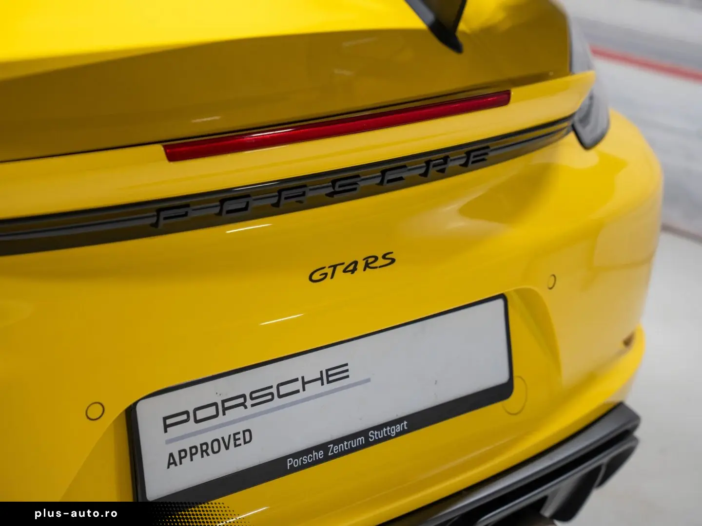 PORSCHE Cayman GT4 RS Lift-VA Weissach Paket Chrono Pake
