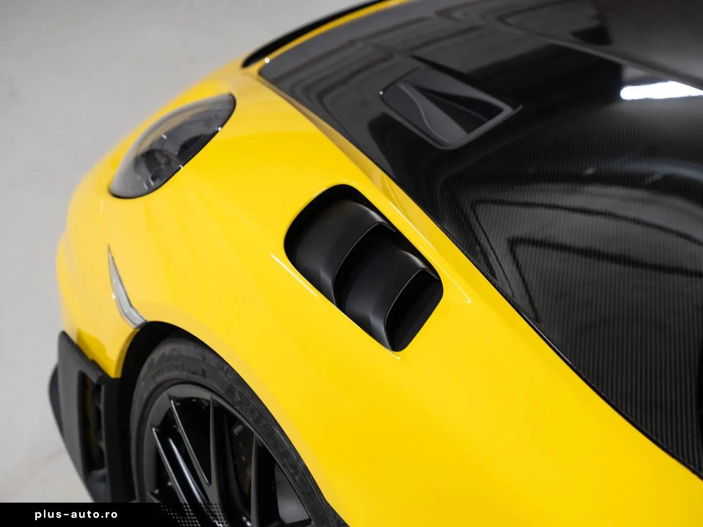 PORSCHE Cayman GT4 RS Lift-VA Weissach Paket Chrono Pake