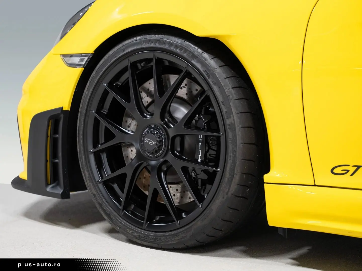 PORSCHE Cayman GT4 RS Lift-VA Weissach Paket Chrono Pake