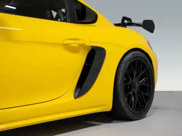 PORSCHE Cayman GT4 RS Lift-VA Weissach Paket Chrono Pake