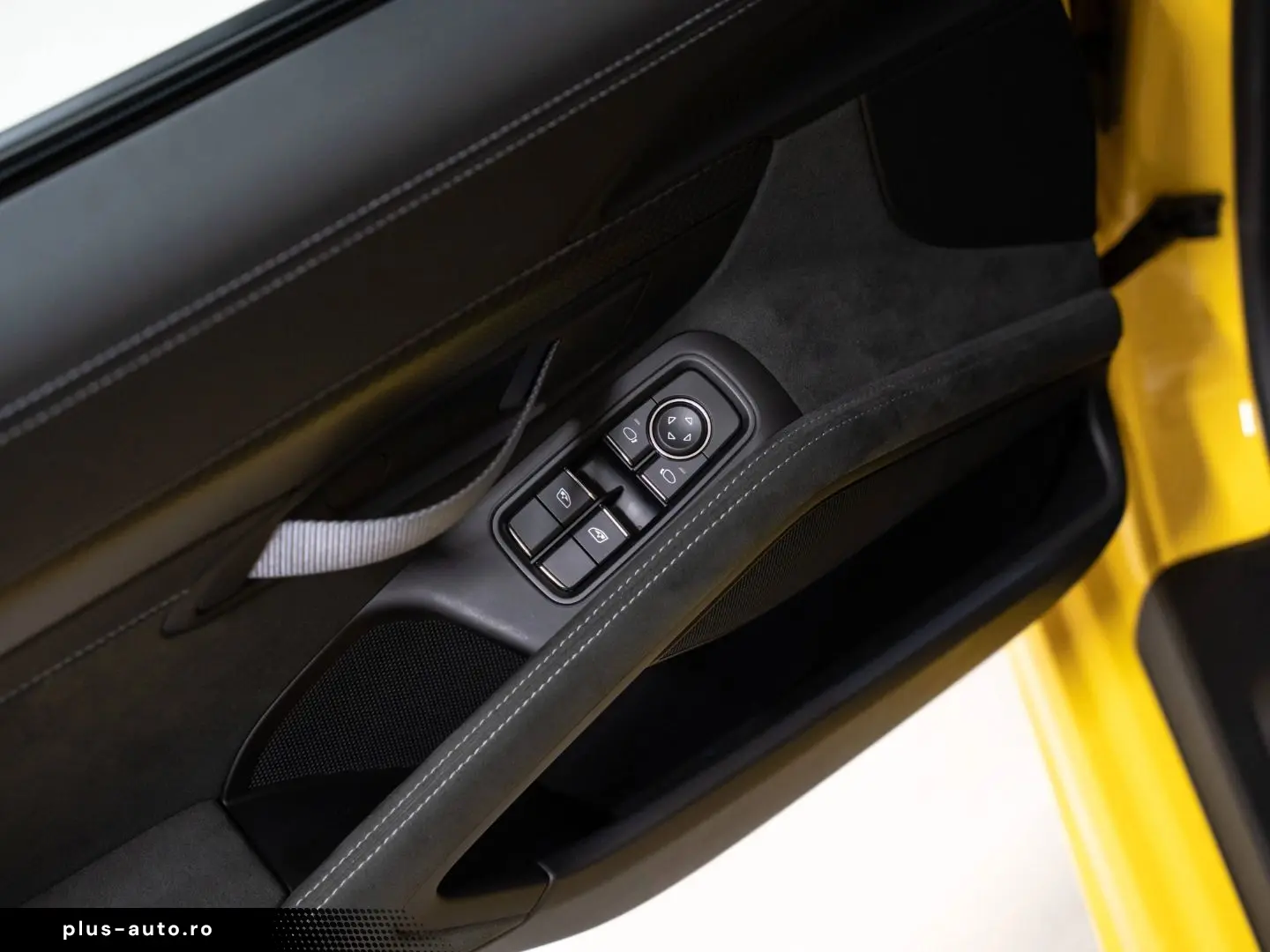 PORSCHE Cayman GT4 RS Lift-VA Weissach Paket Chrono Pake