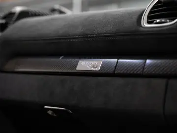 PORSCHE Cayman GT4 RS Lift-VA Weissach Paket Chrono Pake