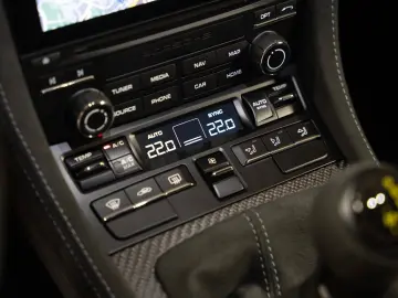 PORSCHE Cayman GT4 RS Lift-VA Weissach Paket Chrono Pake