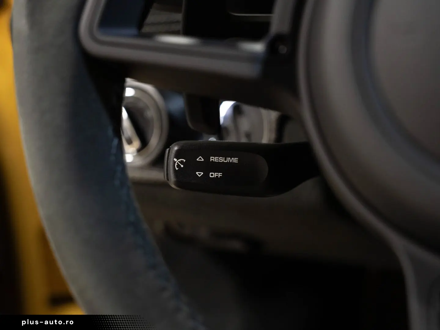 PORSCHE Cayman GT4 RS Lift-VA Weissach Paket Chrono Pake