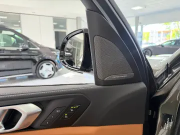 BMW X5 xD30d M-Sport Pro 7-SITZ PANO-SKY LUFT HUD