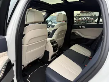 BMW X6 40xd MSPORT INDIVIDUAL 360 ACC HUD LASER AHK
