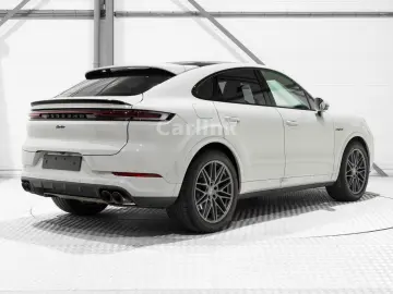 PORSCHE Cayenne Turbo E-Hybrid Coupé-PDCC-P DISPLAY-ACC-
