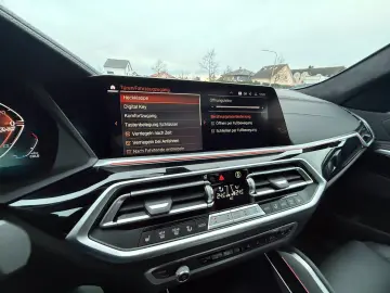 BMW X6 40xd MSPORT INDIVIDUAL 360 ACC HUD SKYLONUNGE