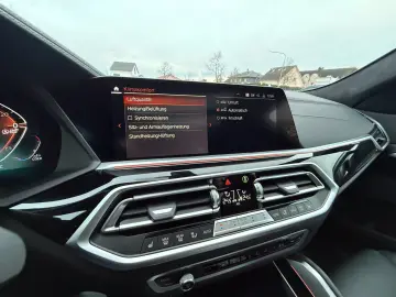 BMW X6 40xd MSPORT INDIVIDUAL 360 ACC HUD SKYLONUNGE