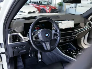 BMW X5 xDrive30d M SPORT PRO 7.Sitze 360K Luftf. AHK