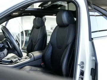 BMW X5 xDrive30d M SPORT PRO 7.Sitze 360K Luftf. AHK